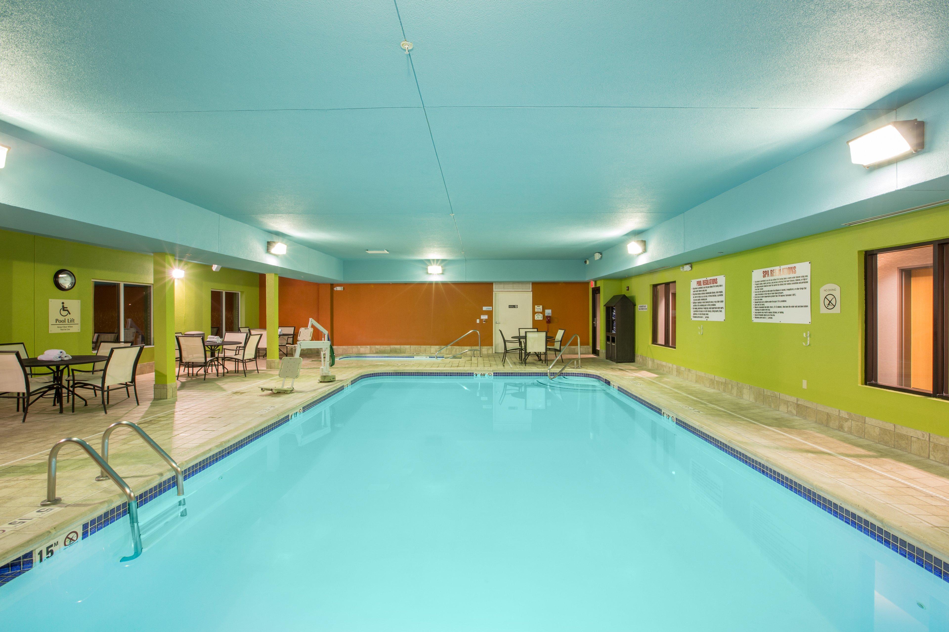 Holiday Inn Express Hastings By Ihg Εξωτερικό φωτογραφία