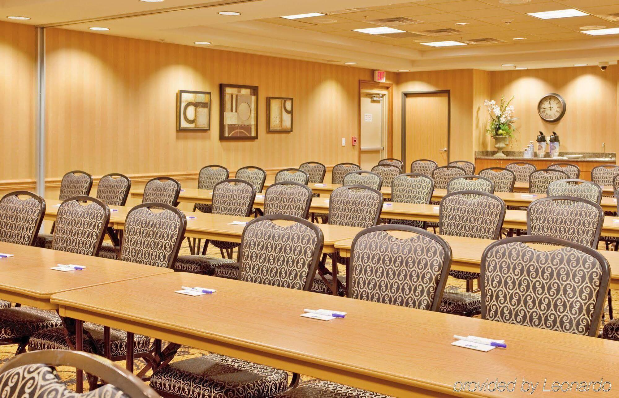 Holiday Inn Express Hastings By Ihg Εξωτερικό φωτογραφία